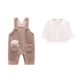 completo neonato beige con salopette teddy